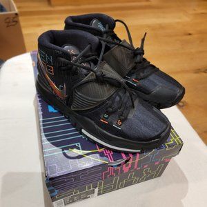 New In Box - Kyrie 6 - Shot Clock